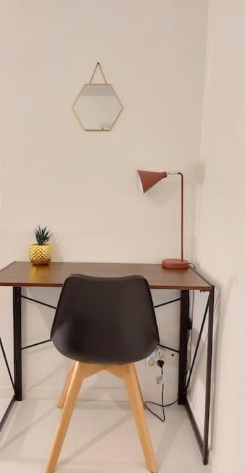 Le Chic Ethnic Dreux Apartment Bagian luar foto