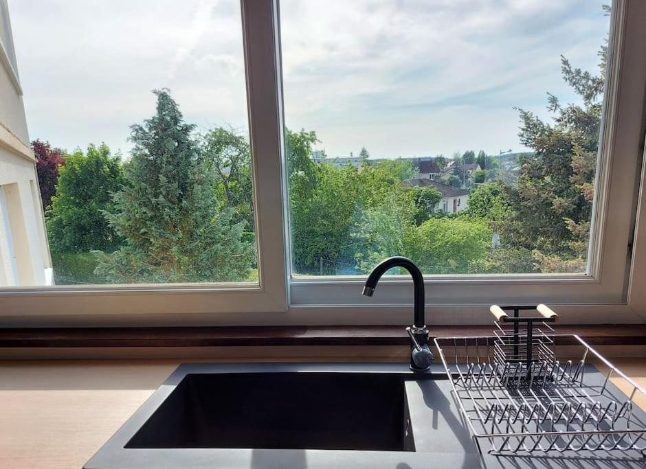 Le Chic Ethnic Dreux Apartment Bagian luar foto